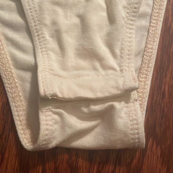 🌿Shein women’s cream body suit - size S🌿 - Picture 3 of 7